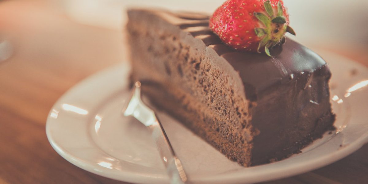 serve-cake